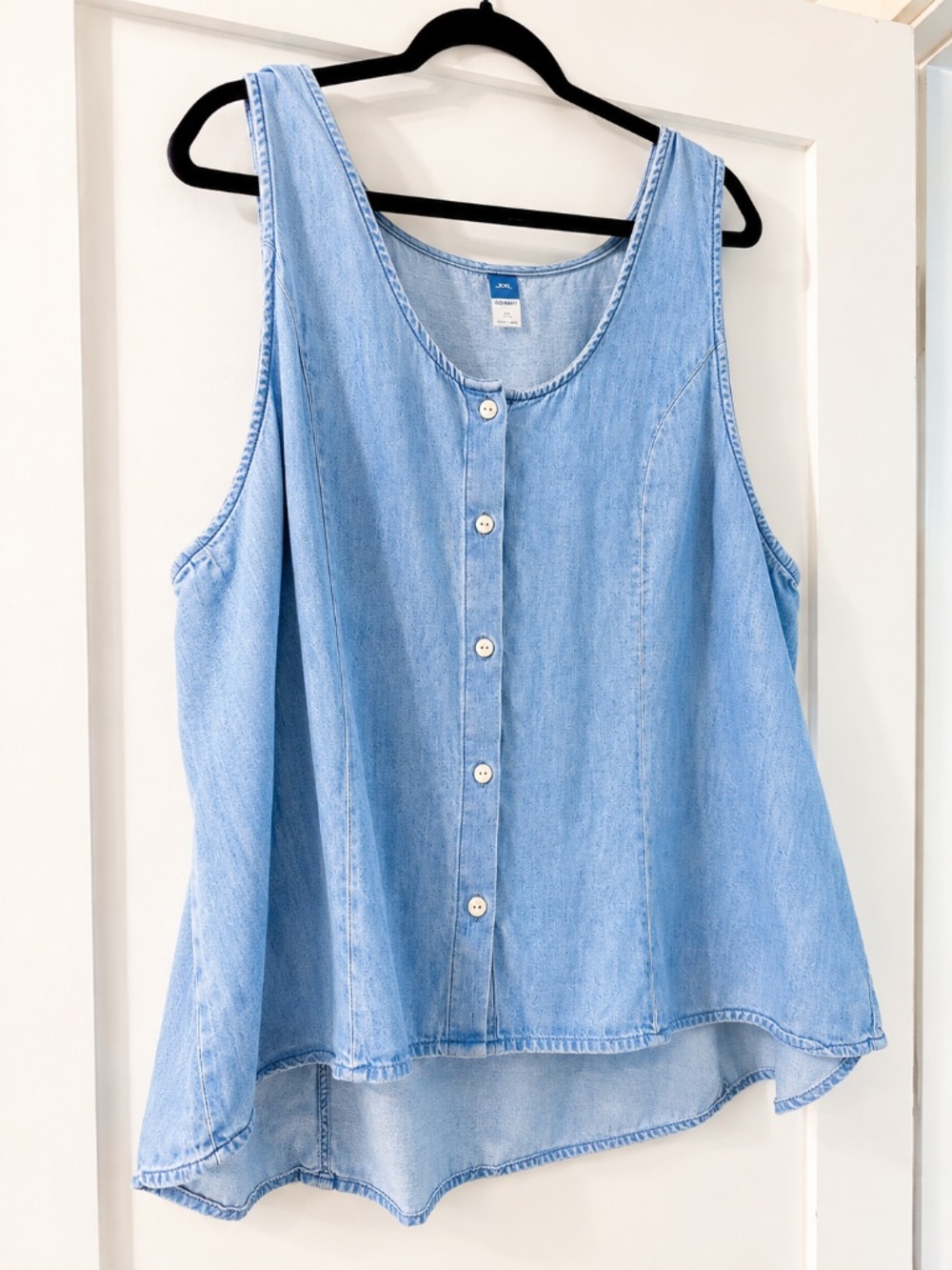 Old Navy XXL Chambray Button-Front Tank Top